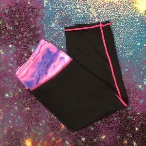 PINK AND PURPLE TYE DYE WAIST BAND PINK STITCHING CROPPED YOGA PANTS MEDIUM NEW
